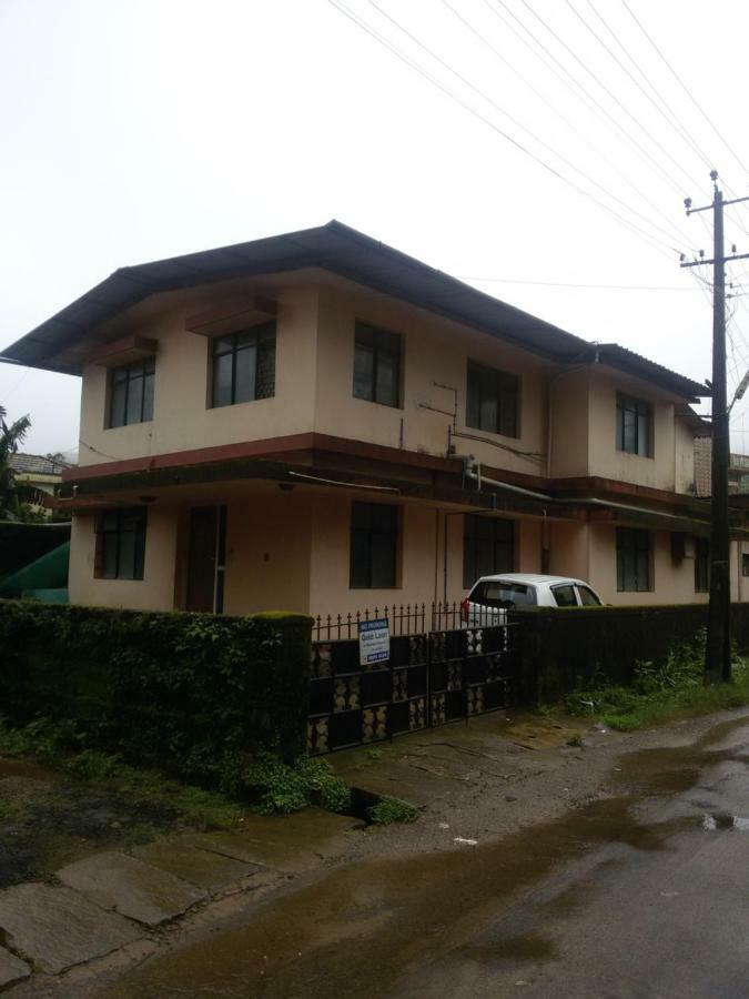 Family Homestay 마디케리 외부 사진